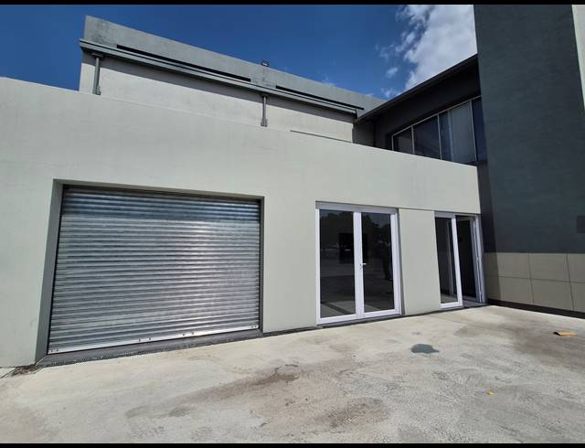 346M² RETAIL TO LET IN HALFWAY HOUSE